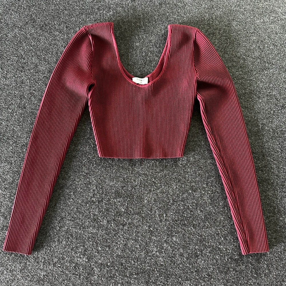Babaton Sculpknit Long Sleeve Crop Top Burgundy Ribbed Scoop Neck XS 113237